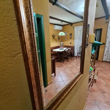 Villa 23 Qerret Golem (Tirana)