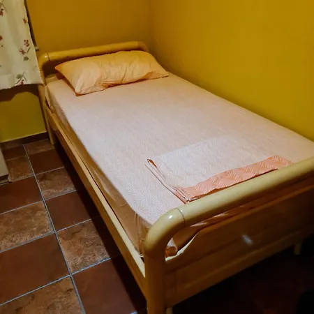 Villa 23 Qerret Golem (Tirana)